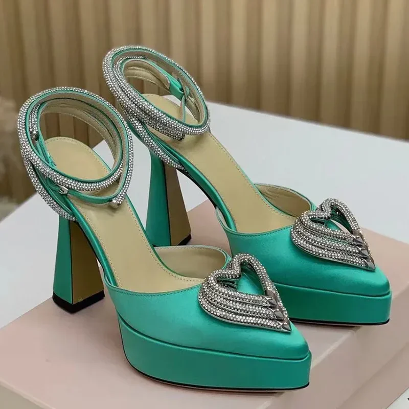 Platform Crystal Love Decorati - Casual Sandal Leather recension och pris